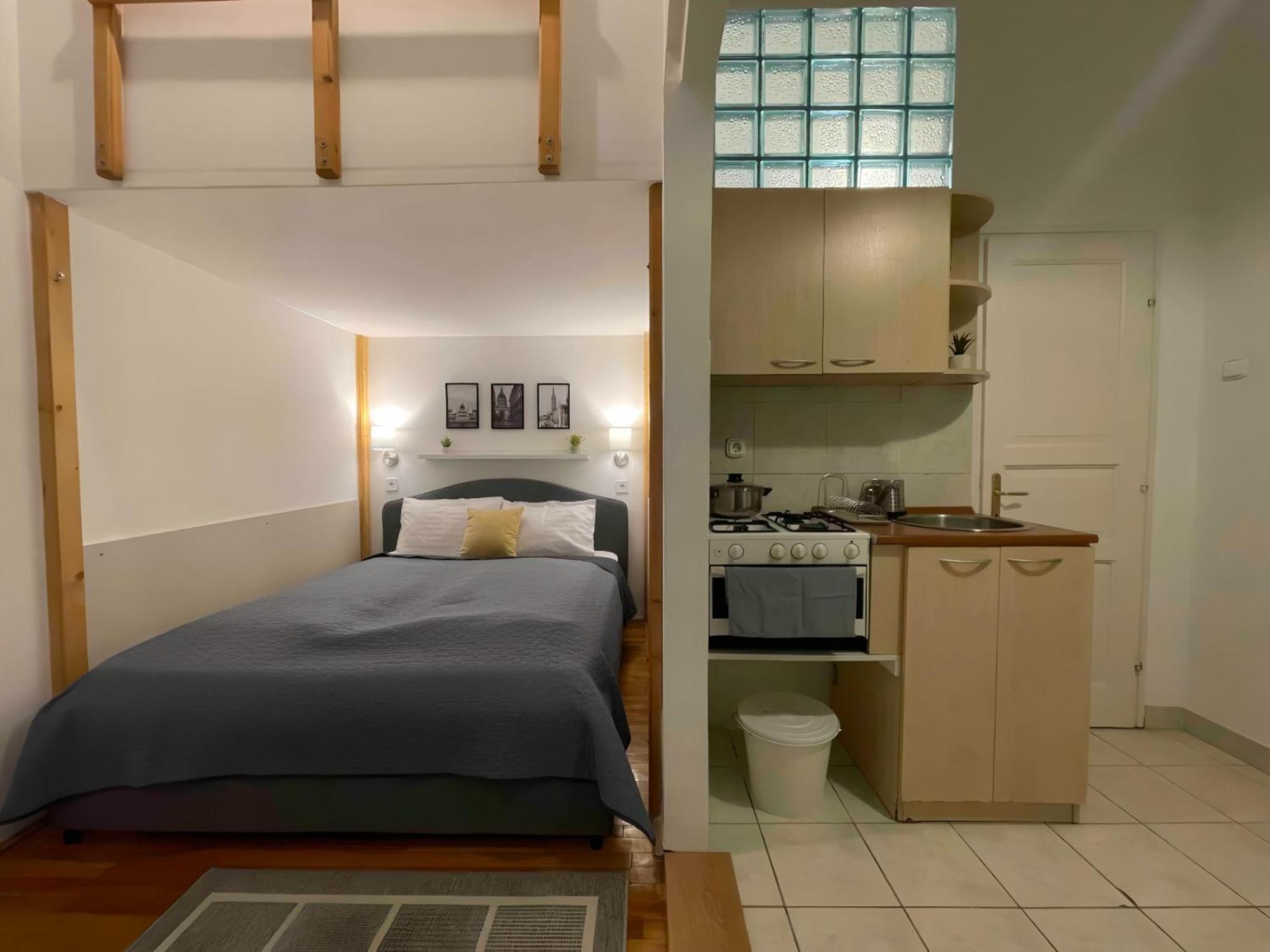 Apartment R172 Elitehost Raday Studio *
