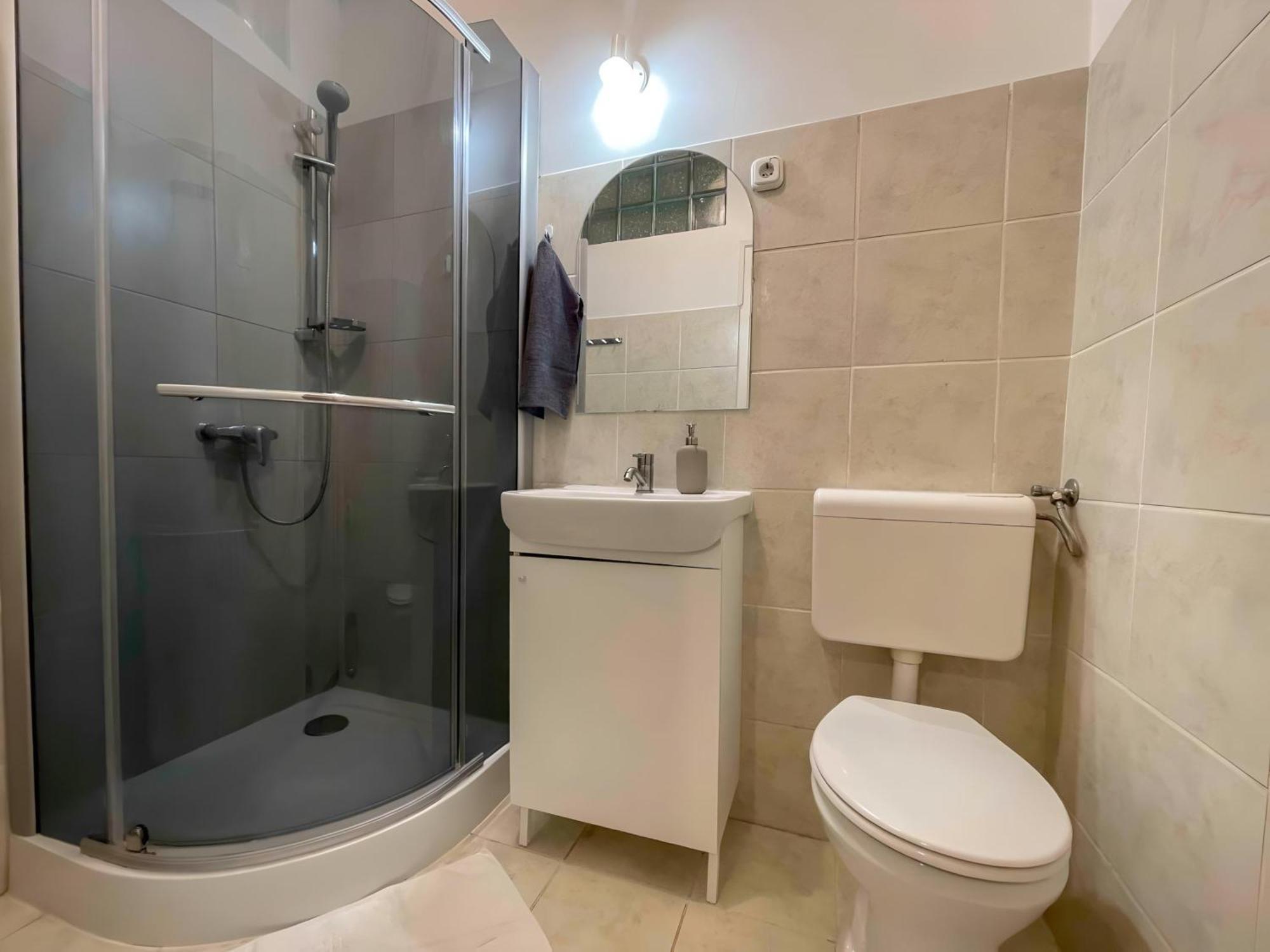 R172 Elitehost Raday Studio Apartamento Budapeste